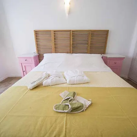 Agrikoia Villa Oia (Santorini)