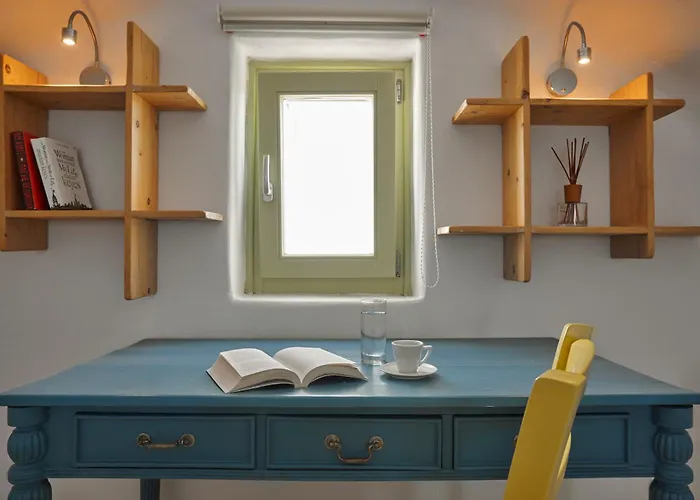 Agrikoia * Oia (Santorini)