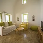 Agrikoia * Oia (Santorini)